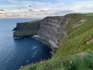 Julie Gonzalo Instagram - Been wanting to come here for a very, very long time.. incredibly grateful for this adventure.. #Ireland (also, thanks iPhone.. sheesh you’re good)