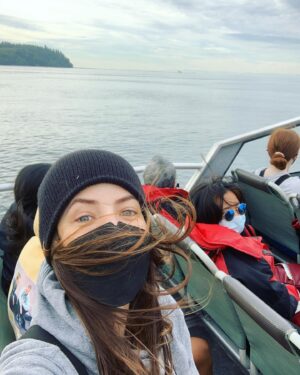 Julie Gonzalo Instagram - Thank you all for the beautiful birthday wishes, messages, virtual hugs, cakes, phone calls, flowers, donuts, gifts and more texts than my heart can handle. I’m a very lucky girl. Level 4 feels really good. Oh yeah, I went whale watching. Love you all xxxxxx