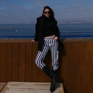 Julie Robert Instagram - Marseille 2000