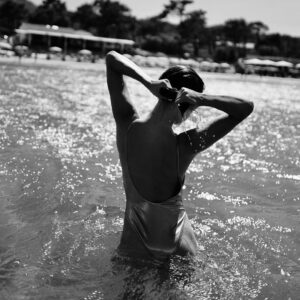 Julie Robert Instagram - @jeanphilippelebee