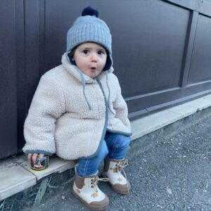 Julie Robert Instagram - Mon ode à la vie 
C’est toi et moi
A mon compagnon de voyage pour toujours 
Je t’aime