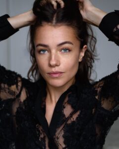 Actress Julie Sassoust HD Instagram Photos and Wallpapers November 2022