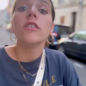 Julie Sassoust Instagram - Sous le soleil de juin 🌹