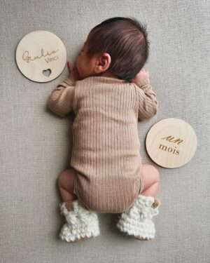 Julie St-Pierre Instagram - Un mois avec lui déjà 🫶🏼 

Le dernier bébé…
ou: Vivre pour la dernière fois les premières fois 💔

#lastbaby #motherhood #1monthold