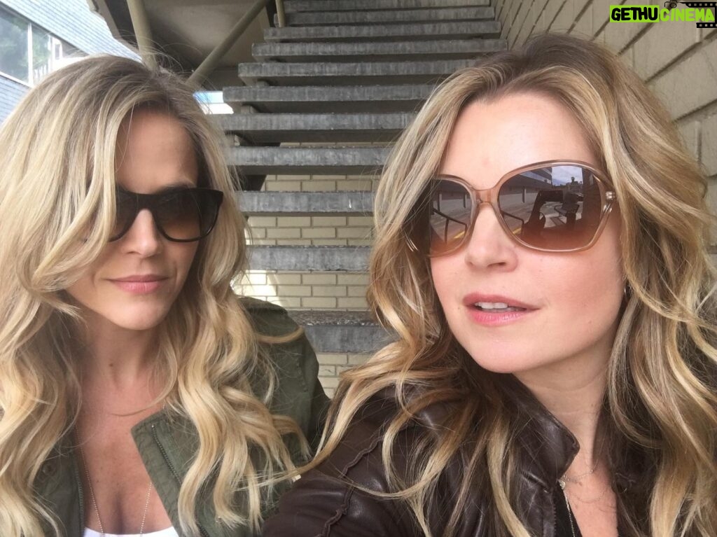 Julie Benz Instagram - Two is better than one - always! @juliebenzmft and I will be going #live on our IG’s tomorrow 1pm PST to chat, hang, and do a live signing! Streamily.com/ClareKramer or /JulieBenz for details! See you then. 😘😘 #juliebenz #clarekramer #streamily