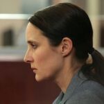 Julie de Bona Instagram - “Mise a nu” à (re)découvrir ce soir dès 21h10 @france2 Sophie Parlier est prise en vidéo à son insu lors de ses ébats amoureux avec Vincent. Son intimité va être exposée sur les réseaux sociaux, par vengeance. C’est le début de la descente aux enfers pour Sophie victime de pornodivulgation et de cybercriminalité Avec @julien_boisselier @julien.desaintjean Romane Libert @samy_gharbi @edouard_montoute @laurent_jumeaucourt @nataliadontcheva @daveniercatherine @frederiquetirmont Sophie Cattani Et nos auteures Barbara Grinberg et Hélène Cohen Real @didierbivel @adrenaline_prod @francetelevisions _anne_holmes_ @anne_didier En cas de « porno divulgation » ou « revenge porn » : -☎️ appelez le 3018. Appel anonyme pour faire supprimer rapidement les contenus. - association #stopfisha @stopfisha @rachelflore - avocate qui peut donner des conseils juridique. - Magalie Chavanne de Cybar’so - ne pas hésiter à porter plainte tout de suite