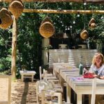 Julieta Díaz Instagram - Nos fuimos juntas a pasar unas pequeñas vacaciones a las hermosas casitas de @casa.kiri 🌊✨❤️🌱 Necesitábamos mucho estar en la naturaleza, descansar, leer, charlar y compartir entre nosotras, y con nuestros nuevxs amigxs Gaby y Rodrigo y su familia 🙂, unos días de paz y mar🙏🏽🌊 Les deseamos para este 2024 que se rodeen de todo lo que les haga bien ✨ Abraz🌸s