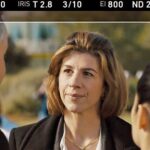 Juliette Tresanini Instagram - Bonjour, Séverine Chabriac, Présidente Directrice Générale de Plantes lab et Forme #tournage #simoncoleman #francetv Personne n’a malheureusement gagné la boîte de trombones mais je la remettrai en jeu promis 😉 📸 : @celine_attard_bartholin_ Un grand merci @sandra___perrin pour sa fidélité
