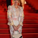Juliette Tresanini Instagram - Les «rumours» disent que j’ai effectivement monté les marches de Cannes hier soir pour le film du même nom #rumours de @guy.maddin , Evan et Galen Johnson ! 3 réalisateurs pour un film singulier avec les excellents @denismenochet1 et @cate_blanchettofficial Toujours habillée par @maisonrochel (maison de haute couture Française ) 📸: @matthieumunoz