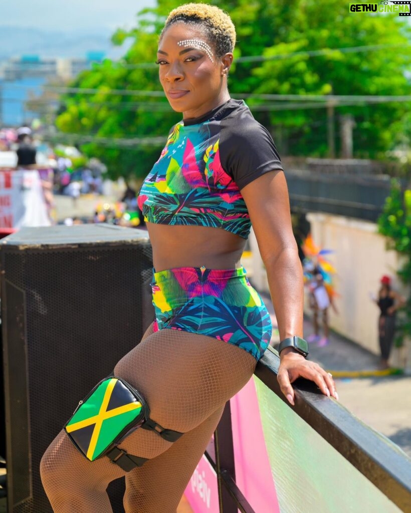 Jully Black Instagram - Another unforgettable carnival in Jamaica! Second year in a row, and the vibes just keep getting better. The dancing, the laughing… loved every minute of it! 🇯🇲 📸 @tusonphotography #JamaicaCarnival #GoodTimes #Gratitude #JullyBlack #JamaicaCarnival #VisitJamaica @visitjamaica @carnivalinjamaica