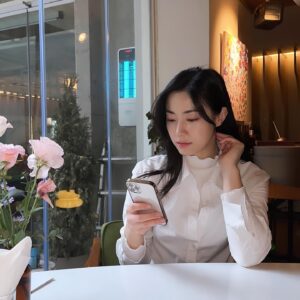 Jung Woo-yeon Instagram - #miel