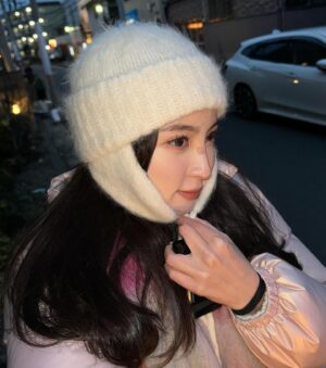 Jung Hye-sung Instagram - 아크네 목도리의 막바지 ❣️
쌩 아이폰 사진 좋아✨..