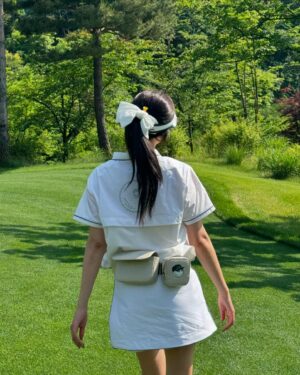 Jung Hye-sung Instagram - @malbongolf.kr 
말본 신상옷입고 좋은사람들과 즐거운 라운딩 🩵
옷과 골프를 좋아하는 나에게 최고의 선물 🎁
라베도 하고 보기14개 상도 받고 ❣️
여자보다 예쁜(?) 남자들 셋이랑🥊
@youngmi_0909  영미언니감사합니다