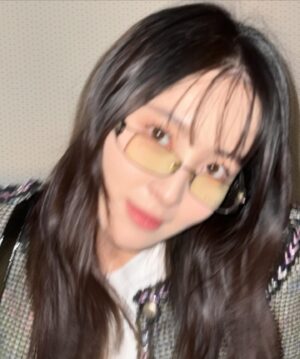 Jung Hye-sung Instagram - 🥸💼🧳👜🎒