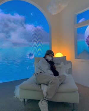 Jung In-sun Instagram - 주유소 찾다 갑자기 몽글몽글
#새삶스럽게