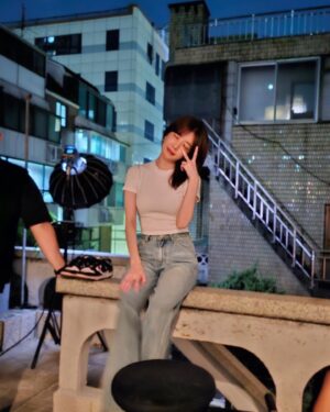 Jung In-sun Instagram - mz의 플래쉬 공격에 빙글빙글 돌아가는 i의 하루📸