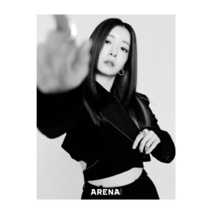 Jung In-sun Instagram - 22년 1월, 아레나옴므플러스

새해 복 많이 받아요⭐️