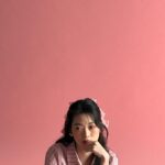 Jung Yi-seo Instagram - 🖤
