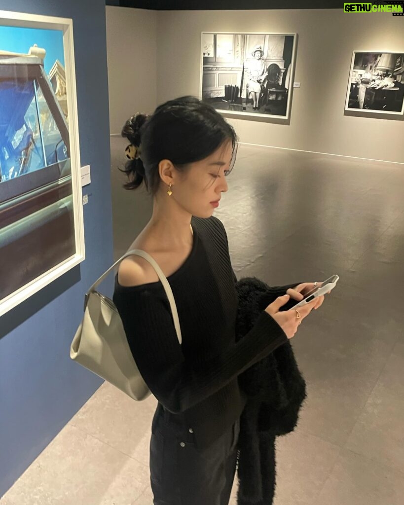 Jung Yi-seo Instagram - 케이트 모스랑 커플룩이었지 뭐야