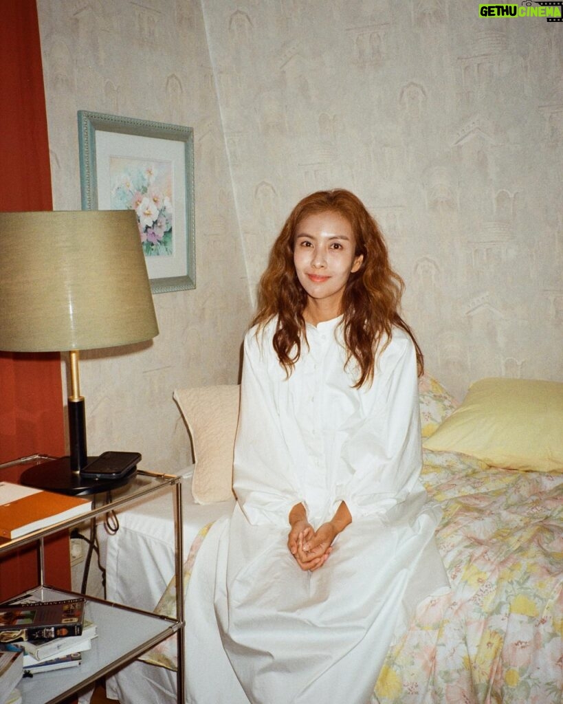 Jung Yi-seo Instagram - 그취생 필름 조각들 📷🖤