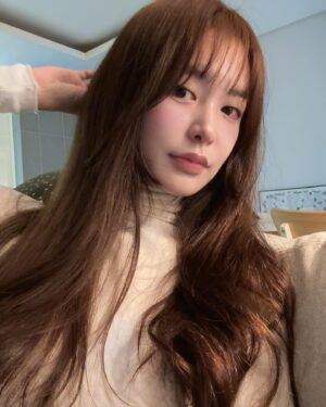 Jung Yoo-jin Instagram - Merry Christmas!🥰❣️
I hope you have a wonderful X-mas 🎄 Love you💕