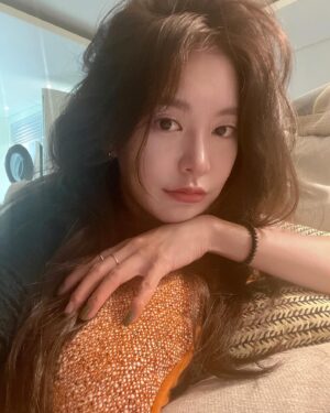 Jung Yoo-jin Instagram - 해피추석🤎 행복한 추석 보내세요🤍