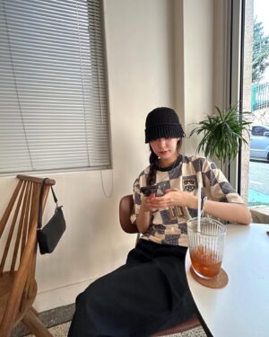 Jung Yoo-jin Instagram - 🩵