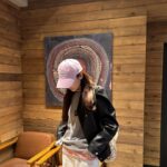 Jung Yoo-jin Instagram - 우와 월요일이다🤪