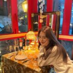 Jung Yoo-jin Instagram - 예뻤던 그날 밤🌙