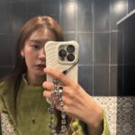 Jung Yoo-jin Instagram - 🫶