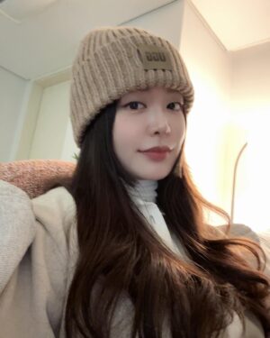 Jung Yoo-jin Instagram - Merry Christmas!🥰❣️
I hope you have a wonderful X-mas 🎄 Love you💕