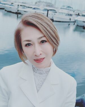 Junko Mihara Instagram - ちょっと一息。海を感じて。