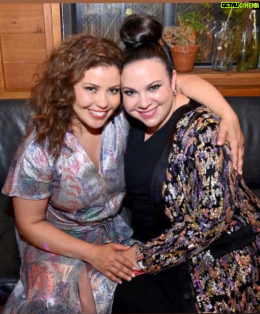 Justina Machado Instagram - It’s a great pic of us ♥️♥️ love you @gloriakellett Happy Thursday mi Gente #DoloresRoach