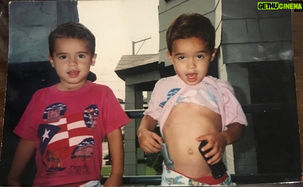 Justina Machado Instagram - Oh how I love this pic of my baby twin brothers!!!!! Here’s to Puerto Rico T-shirt’s Ninja Turtle underwear and of course swords🤣🤣 I love you both so much it hurts . Happy Birthday @kenn_roman and @julian_roman 🎂💕🎂💕🥳🥳