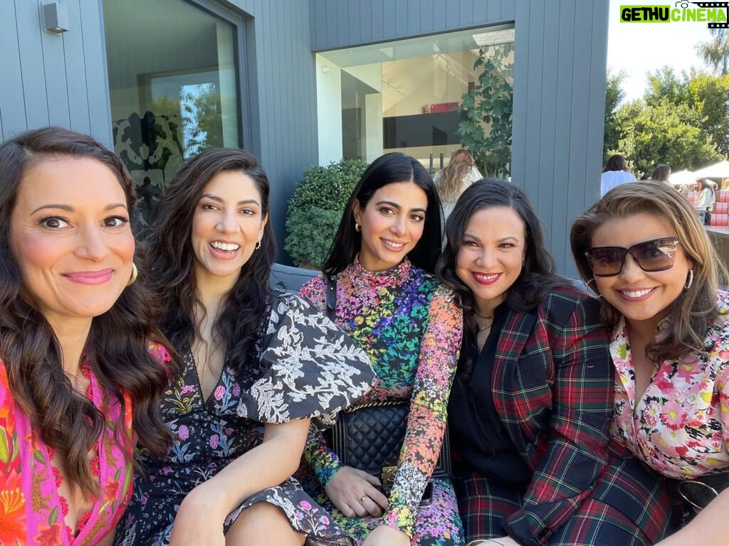Justina Machado Instagram - Beautiful luncheon celebrating #internationalwomensday and honoring the iconic Dolores Huerta. Thank you @thelittlemarket for such an inspiring day. Happy Tuesday mi Gente ♥️♥️♥️