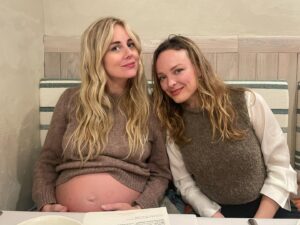 Justine Lupe Instagram - 🇬🇧 with ♥️