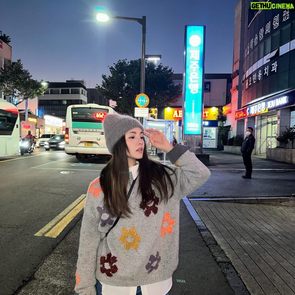 Kabby Hui Instagram - 我在韓國有點冷🥶