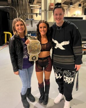 Kacy Catanzaro Instagram - My people at MSG 🥹❤️

#madisonsquaregarden #msg