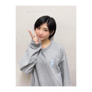 Kaede Kaga Instagram - @i_am_takahashi さんが
ブランドディレクターをされている

@fukuu__i さんの
スウェットとシャツ。

最高に着やすいです^_^

#モーニング娘22
#morningmusume22
#加賀楓