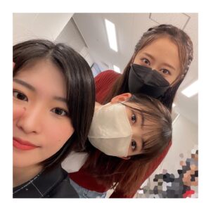 Kaede Kaga Instagram - 夏ツアー大阪公演終了！

暑かった、、、。
これからさらに暑くなるというのに。

#加賀楓
#小田さくら さん
#北川莉央 ちゃん
#モーニング娘22
#morningmusume22
#大阪
#おおきに