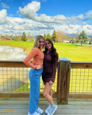 Kailia Posey Instagram - 🎂🥳🎉🎊🎈
.
.
.
.
.
#birthdaygirl #birthday #family #bestfriend #fundays #dinner #car #thankful #love #kailia #explore #explorepage #feelgood #feelinggood #washington #funtimes❤️