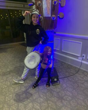 Kailia Posey Instagram - 11-and up mega ultimate grand supreme!!!🥰❤️ another great week❤️
.
.
.
.
#photography #pageantlife #confidence #contortion #bff #cambriescourt #yeezy #kailia #awesome #winningmindset #thebestisyettocome