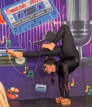 Kailia Posey Instagram - I had a great time this week thank you to everyone who cheered me on💓
.
.
.
.
#hungergames #confidence #contortion #kailia #pageant #cambriescourt #funtimes #birthday #almost15 #talent #dresses