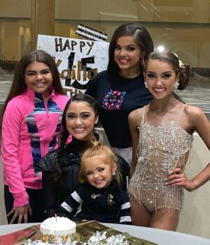 Kailia Posey Instagram - I had a great time this week thank you to everyone who cheered me on💓
.
.
.
.
#hungergames #confidence #contortion #kailia #pageant #cambriescourt #funtimes #birthday #almost15 #talent #dresses
