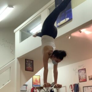 Kailia Posey Instagram - Great contortion class today, learning new skills is a great filling thank you @goulia69 for class today❤️ 
.
.
.
#contortion #loveyourself #pageant #talent #funtimes #circus #covid_19 #staysafe #mask