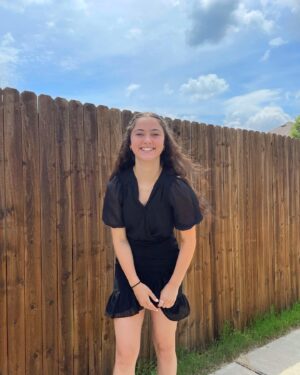Kailia Posey Instagram - sm;)e🖤
.
.
.
.
#contortion #pretty #cambriescourt #love #loveyourself #pageants #photo #dance #smile #cool #crushing #sun #summer #beyourself