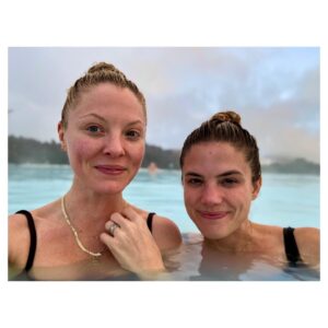 Kaitlin Doubleday Instagram - Survived the island of fire and ice, all numb fingers and toes in tact, with a little help from my friends 💞💞💞