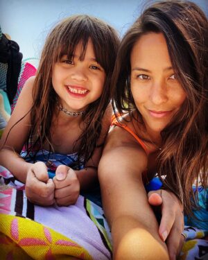 Kaitlyn Leeb Instagram - Sandy toes…🏖️