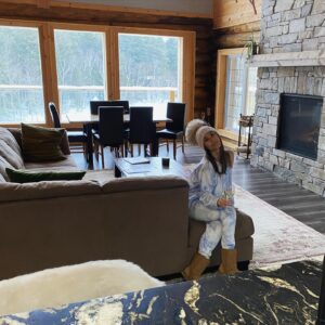 Kaitlyn Leeb Instagram - Wouldn’t it be nice…❄️🎵