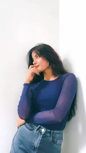 Kajal Sharma Instagram - 👀🫢
.
.
.
.
.
.
.
.
#reels #reelsinstagram #reelitfeelit #reelsindia #explore #fyp #tranding #transition #slowmo